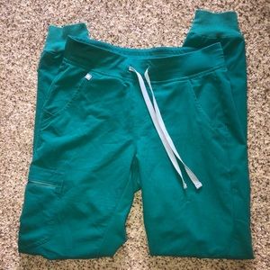 Figs Zamora Hunter Green Scrub Pants NWOT